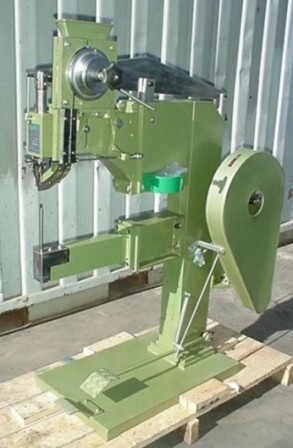 RIVET MACHINES