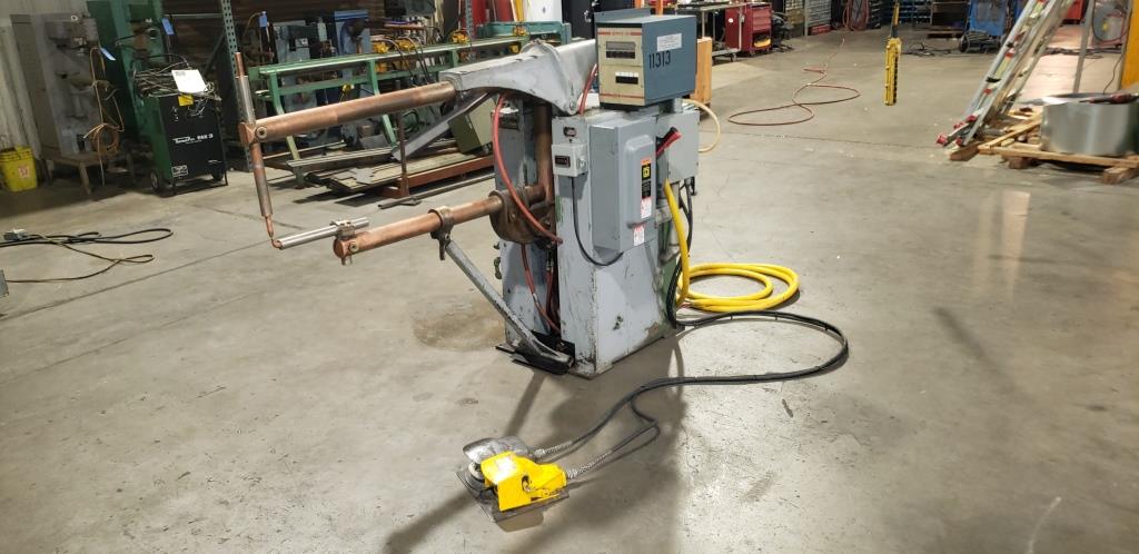 50 KVA, TORONTO AIR OP SPOTWELDER, 45&quot;THROAT, W/CONTROL, USED