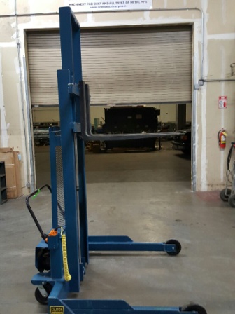 4000 Lb., VESTIL PALLET MASTER/SERVER MODEL#PMPS-60-DC, USED