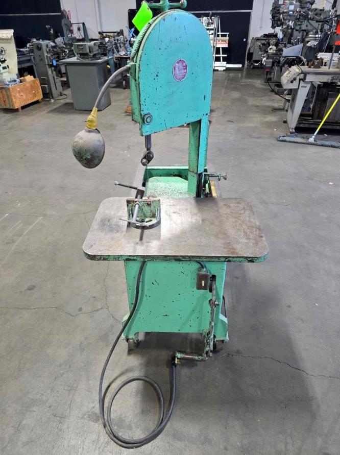 [11567] 9" x 14", ROLL-IN VERTICAL BANDSAW, MODEL#EF1459, USED