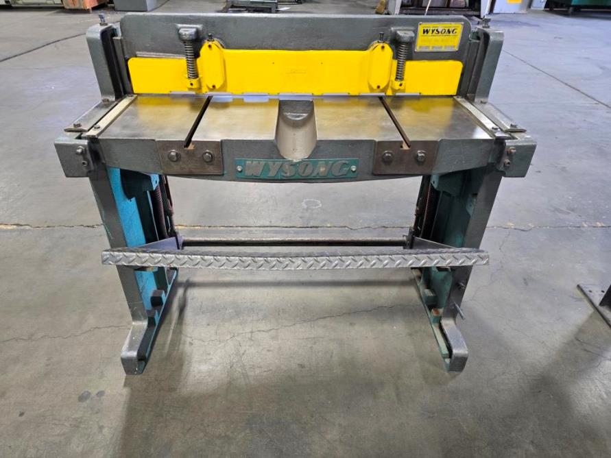 16 GA. x 36", WYSONG KICK SHEAR, MODEL#1636, USED