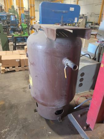 TANK ONLY -- MANCHESTER 200 GALLON VERTICAL, MODEL#MAWP 200, MFG 1994, USED