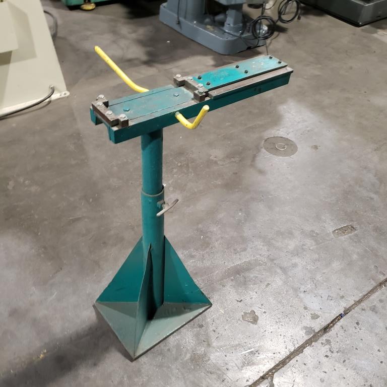 CHEEKBENDER, UNK BRAND, 12&quot; ON STAND, USED