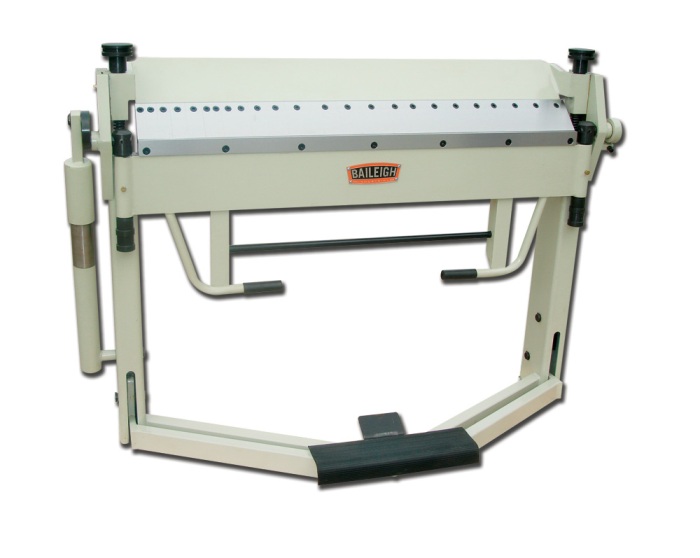 12 Ga. x 40", BAILEIGH FOOT-CLAMP MANUAL BOX/PAN, MODEL#BB-4012F **NEW**