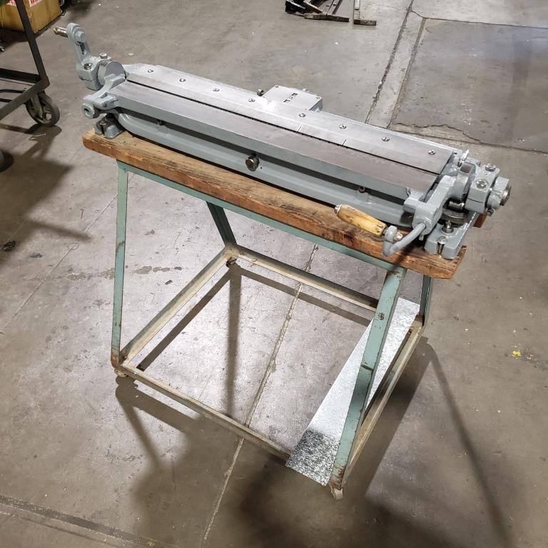 36" X 20 GA, NIAGARA BARFOLDER, MODEL#4, WORKS BUT MISSING SPRING, USED