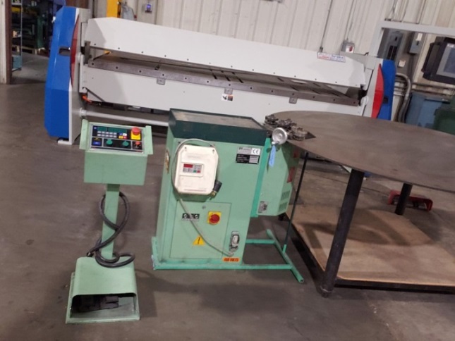 EAGLE ROLL BENDER, W/TABLE, USE VERT OR HORZ, MFG 2007, MODEL#CPS-20, USED